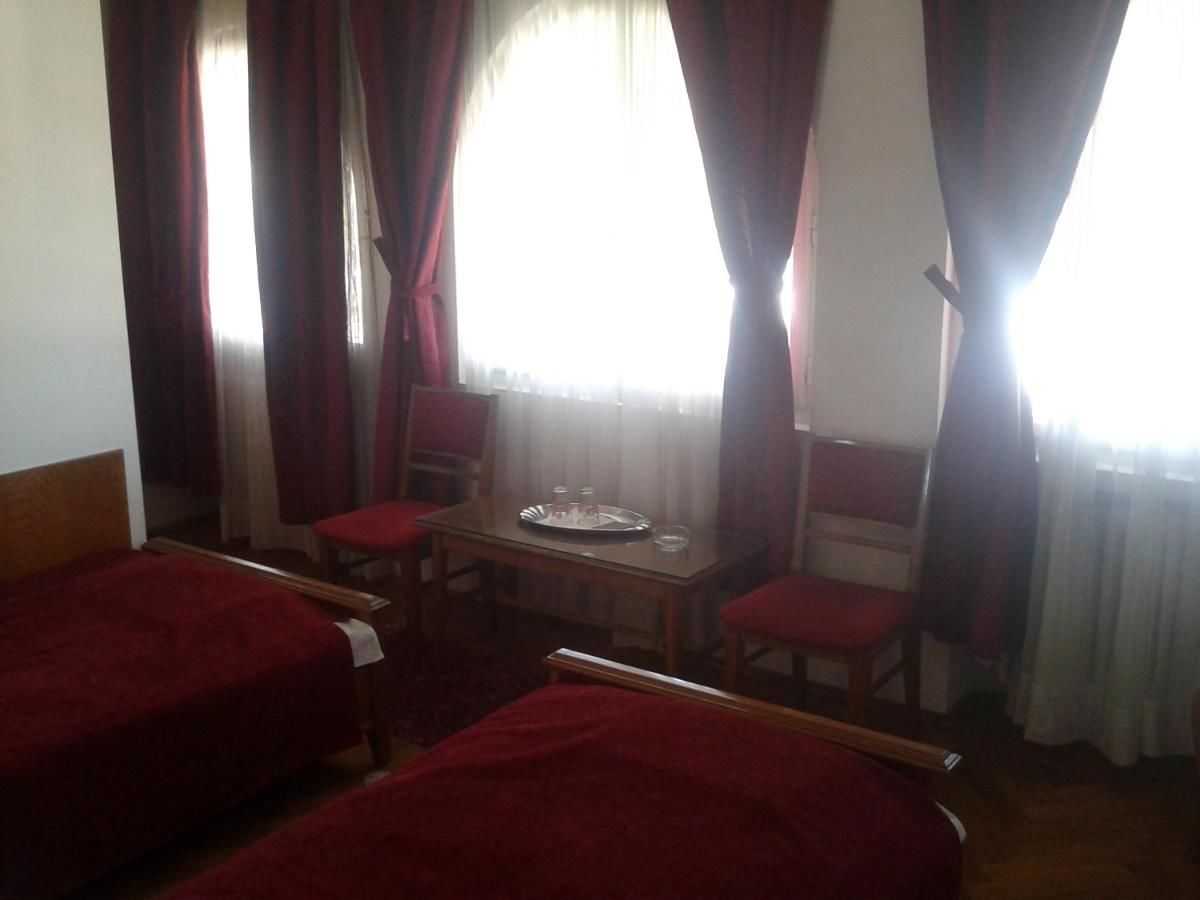 Отель Hotel Triumf Бухарест-19