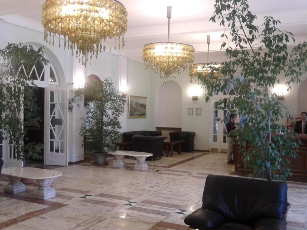 Отель Hotel Triumf Бухарест-34